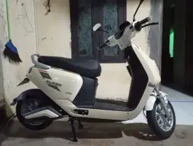 Motor listrik uwinfly