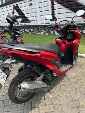 HONDA VARIO 150 TAHUN 2019 KEYLESS PLAT L PEMAKAIAN PRIBADI