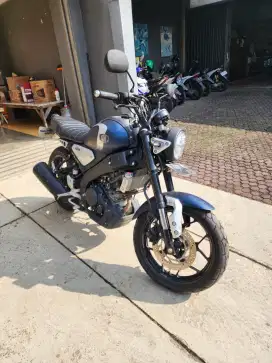 Yamaha XSR 155 2022 biru tangan pertama 4000km pajak panjang juli 2026