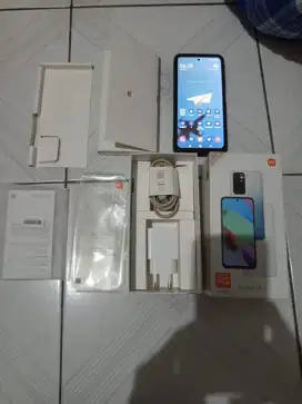 Redmi 10 2022 ( 6/128) Lengkap Mulus