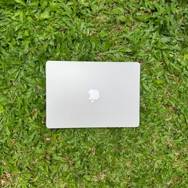 Macbook Air M3 Starlight IBOX panjang