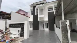 RUMAH MEGAH JALAN BALAN UKURAN 7,5 X20