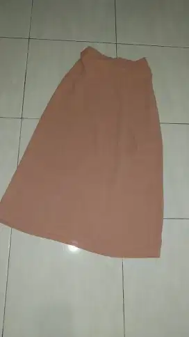Rok wanita tali