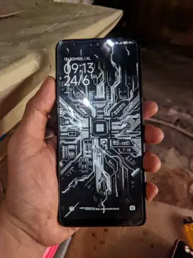 Poco F4 5g 8/256GB snapdragon 870