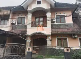 DISEWAKAN RUMAH BESAR – SETURAN DEKAT KAMPUS UPN