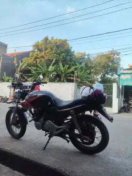 Tiger 2005 warna hitam