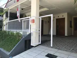 Kost Pria Semolowaru Surabaya Timur