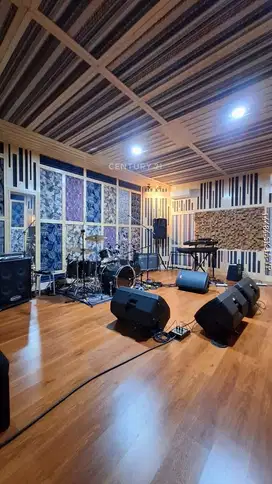 Rumah luas hook asri dijual ditengah kota Jakarta area Menteng