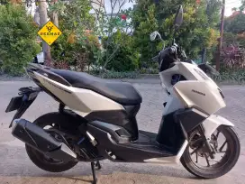 (DP 500 Rb)‼️ Vario 160 ABS Putih 2022 Cash, Kredit & Tukar Tambah