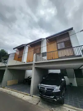 RUMAH BARU STRATEGIS DI BUAH BATU BANDUNG NEGO