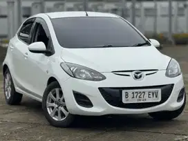 Mazda 2 V AT Tahun 2012