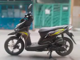 Cicil mulai 610rb Honda Beat smartkey Street deluxe Bi jelek bs kredit