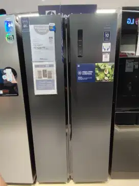 KULKAS ELECTROLUX SBS 500LTR