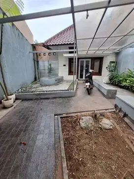 Ruang Usaha Strategis Cocok Untuk Cafe di Sayap Riau Bandung