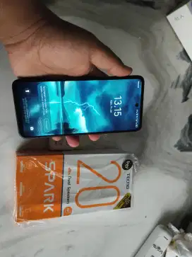 Tekno spark 20 NFC garansi on 8/128