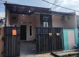 JUAL RUMAH HARAPAN INDAH BEKASI DEKAT SMPN 19 BEKASI (C0518)