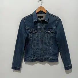 UNIQLO Trucker Denim Jacket Women UN72