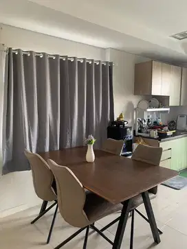 Meja Makan Informa (4 Seat)
