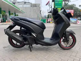 Yamaha Lexi 2018 Hitam doff