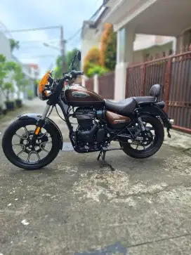 Royal Enfield 350 Super Nova Meteor
