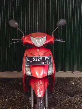 Suzuki Spin 2010