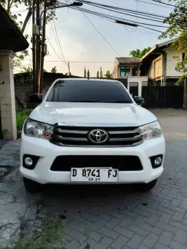Toyota Hilux DC 4x4 mt 2019