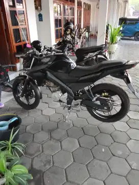 Jual Vixion hitam 2014