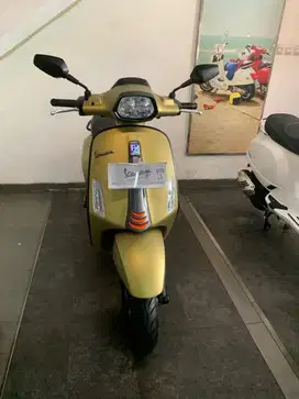 Vespa Sprint S 150 Green Olive