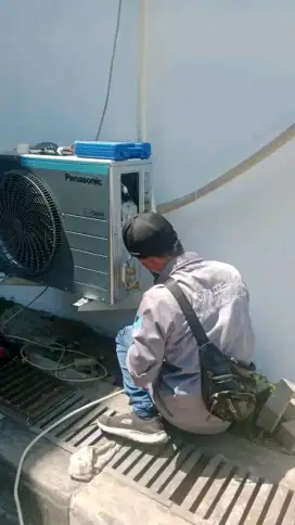 SERVICE AC BONGKAR PASANG AC