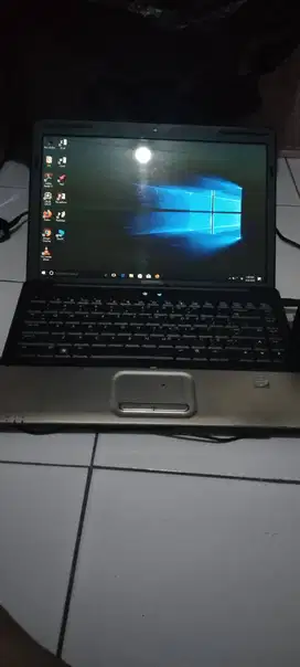 Laptop COMPAQ PRESARIO CQ40