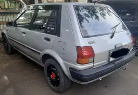 Starlet Kotak Tahun 1988