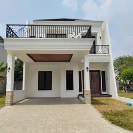 Rumah modern klasik dalam cluster The Icon BSD