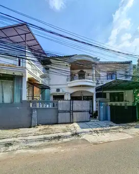 Rumah second bisa buat kantor area strategis dekat MRT Cipete