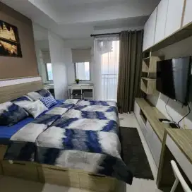 Sewa apartemen harian grand Kamala lagoon bekasi