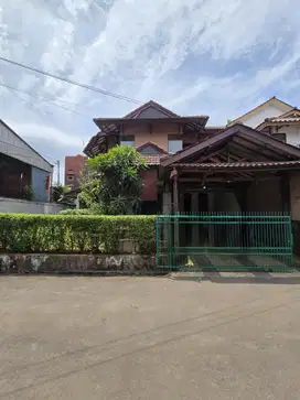 Rumah second dalam mini cluster di Duren Sawit