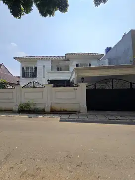 Rumah akses lebar lokasi strategis di Cipayung Jaktim