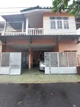 Rumah tinggal plus kosan dekat RS Persahabatan Rawamangun