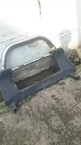 Audio jual bemper depan Nissan masih layak pakai