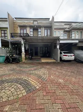 Rumah minimalis modern di Jagakarsa Jaksel