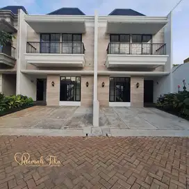 Rumah baru design klasik modern di Jatiwaringin Bekasi