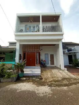 Rumah sangat terawat dalam cluster di Graha Raya Tangsel