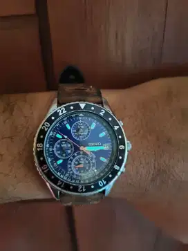 Seiko chronograph original.