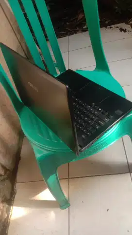 ASUS Slim X041-U