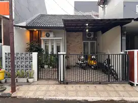 Rumah siap huni lokasi strategis di Nusaloka BSD