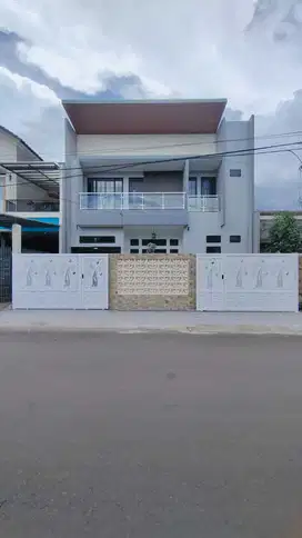 Rumah baru lokasi strategis di Griyaloka BSD