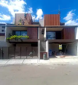 Rumah baru model tropis kontemporer di Cinere