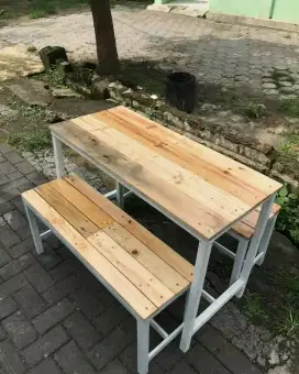 meja set minimalis untuk warung kopi dan rumah makan
