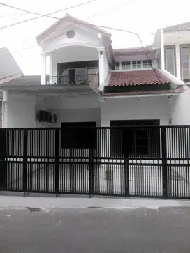 Rumah Baru (Renov) Jalan Lebar Dalam Komplek Di Pondok Bambu Jaktim
