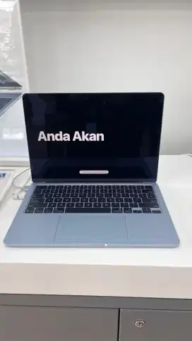 MacBook Air 13 inci