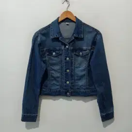 UNIQLO Trucker Denim Jacket Crop